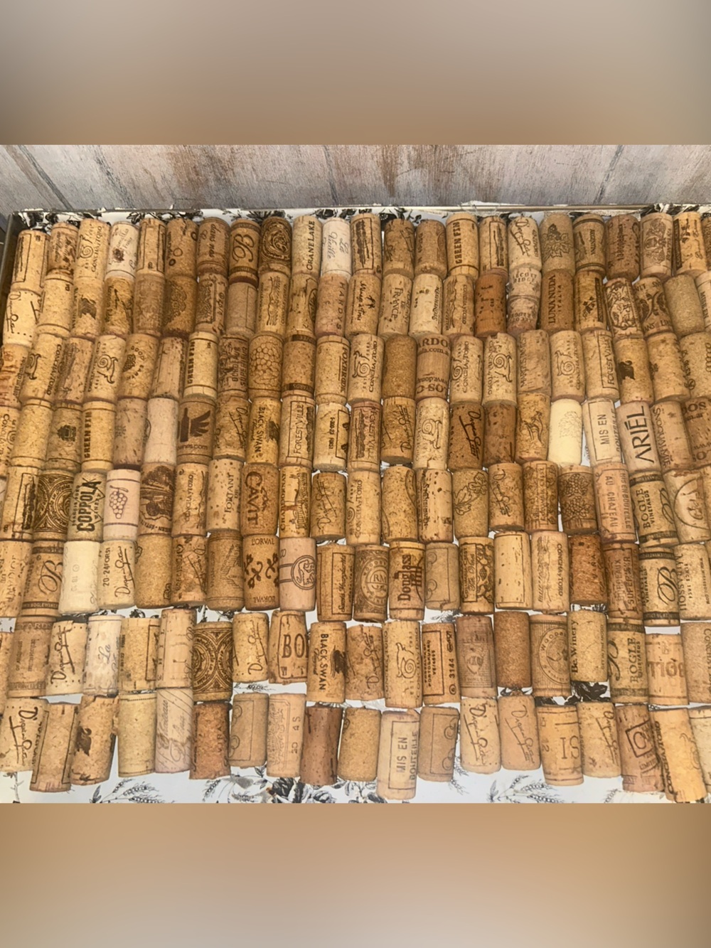 Huge Lot 200 Used Natural Wine Bottle Corks DIY Craft Repurpose Home Decor